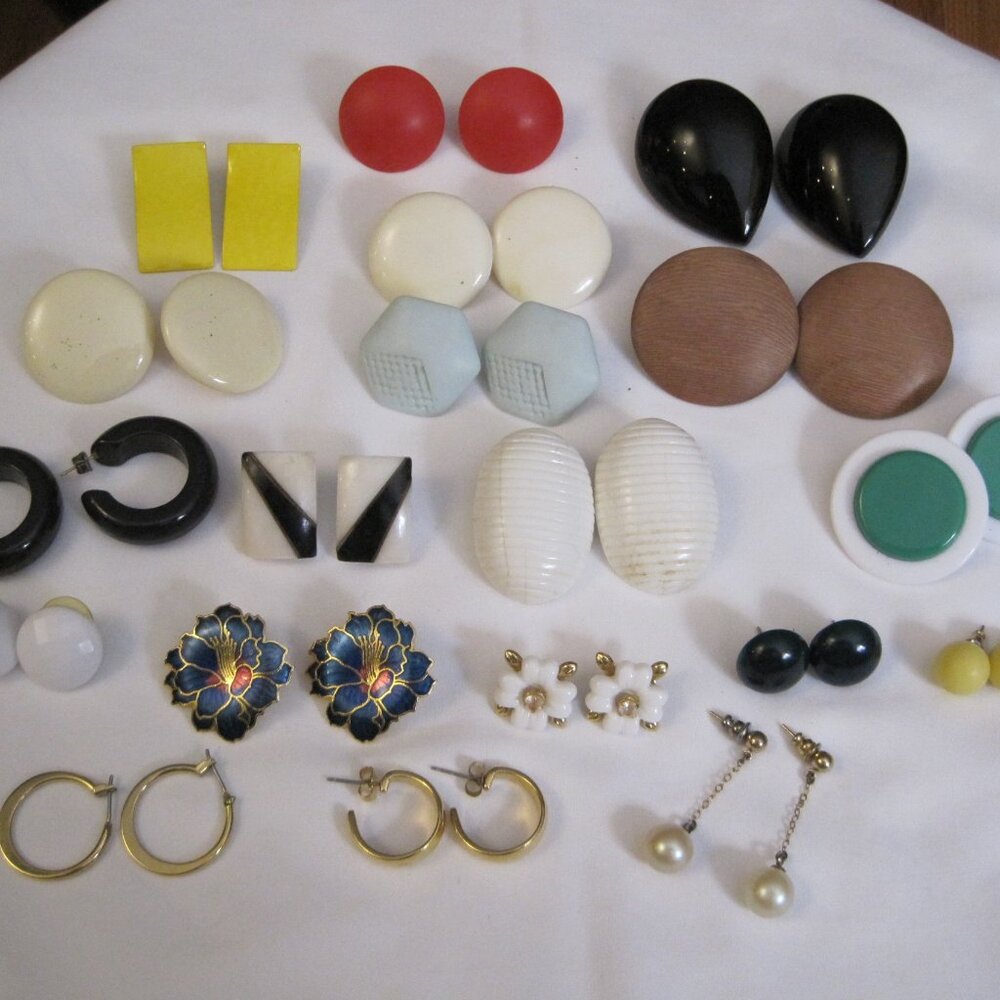 Lot of 19 Vintage Pierced Earrings 60's, 70's, 80's